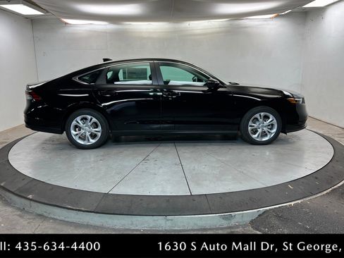 New 2026 Honda Accord LX image 6