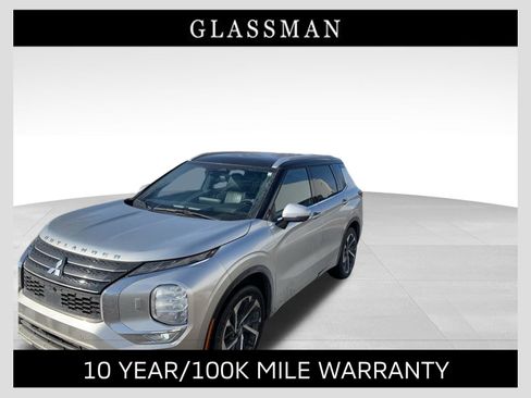 Used 2023 Mitsubishi Outlander SEL image 1
