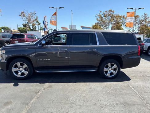 Used 2017 Chevrolet Suburban Premier RWD image 20