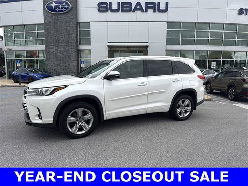Used 2017 Toyota Highlander Limited image 5