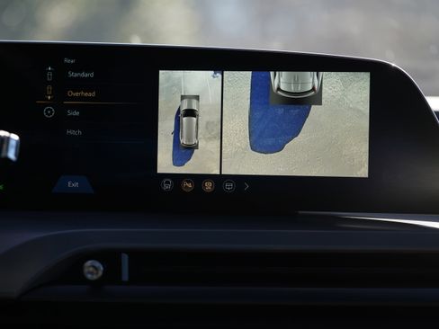 Used 2026 Cadillac Vistiq Sport image 25