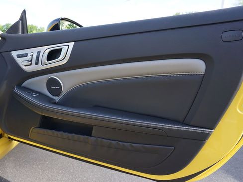 Certified 2020 Mercedes-Benz SLC 43 AMG image 35