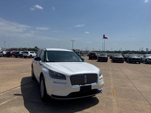 Used 2020 Lincoln Corsair FWD image 3