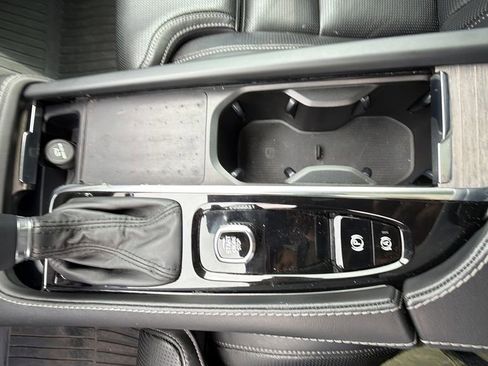 Used 2022 Volvo XC90 T6 Inscription w/ Advanced Package AWD/4WD image 22