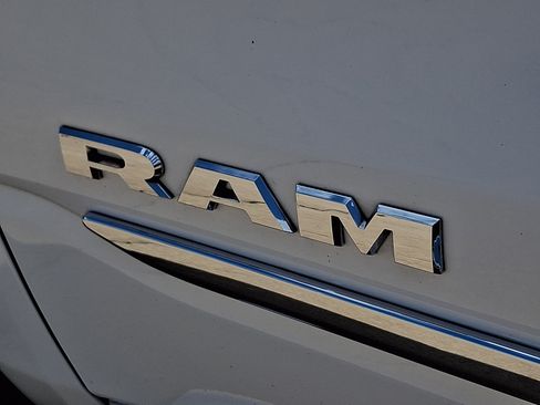 Used 2024 RAM 1500 Big Horn AWD/4WD image 30