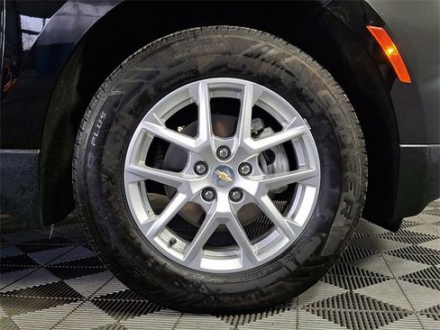 Used 2022 Chevrolet Equinox LT image 11