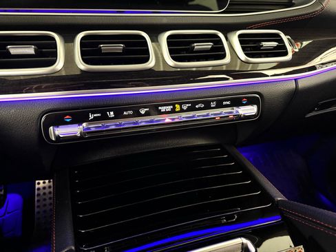 Used 2023 Mercedes-Benz GLE 53 AMG 4MATIC image 25