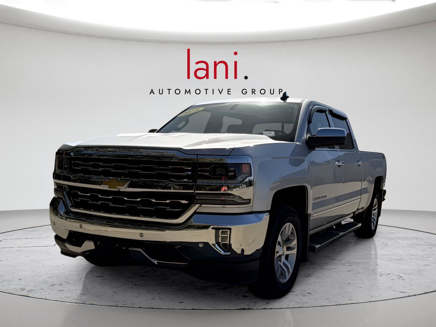 Used 2018 Chevrolet Silverado 1500 LTZ w/ LTZ Plus Package AWD/4WD image 35