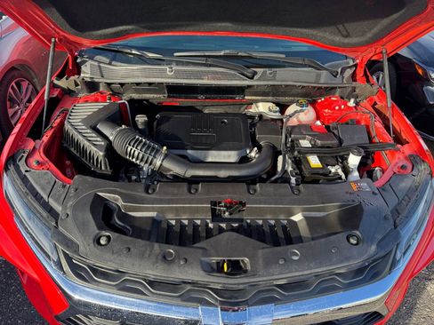 Used 2025 Chevrolet Blazer LT image 32