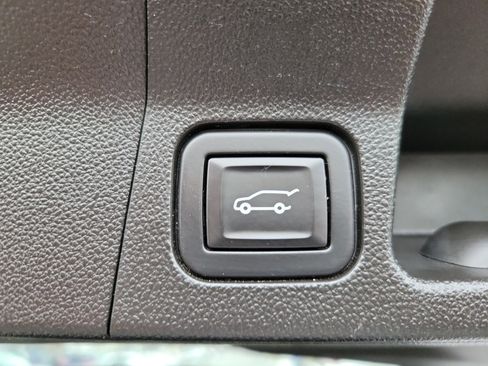 Used 2020 GMC Acadia AT4 w/ Driver Alert Package II image 12