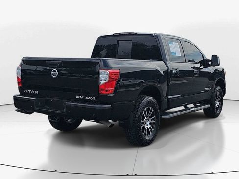 Used 2021 Nissan Titan SV w/ SV Convenience Package AWD/4WD image 6