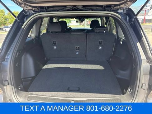 New 2026 Jeep Grand Cherokee Laredo w/ Trailer Tow Package AWD/4WD image 11
