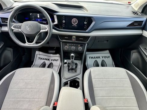 Used 2022 Volkswagen Taos SE image 16