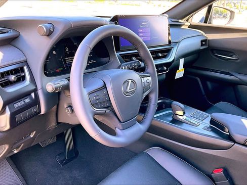 New 2026 Lexus UX 300h FWD image 10