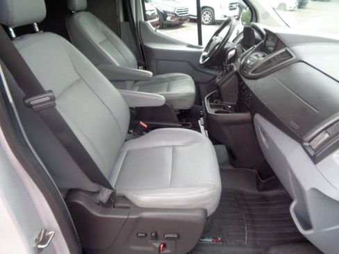 Used 2018 Ford Transit 250 148 Medium Roof RWD image 30