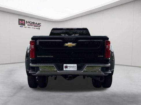 New 2026 Chevrolet Silverado 3500 LTZ w/ LTZ Plus Package AWD/4WD image 7