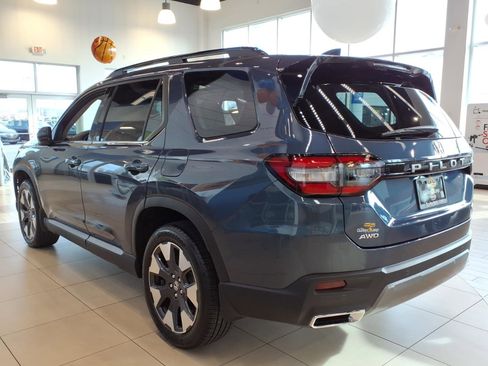 New 2026 Honda Pilot Touring image 8