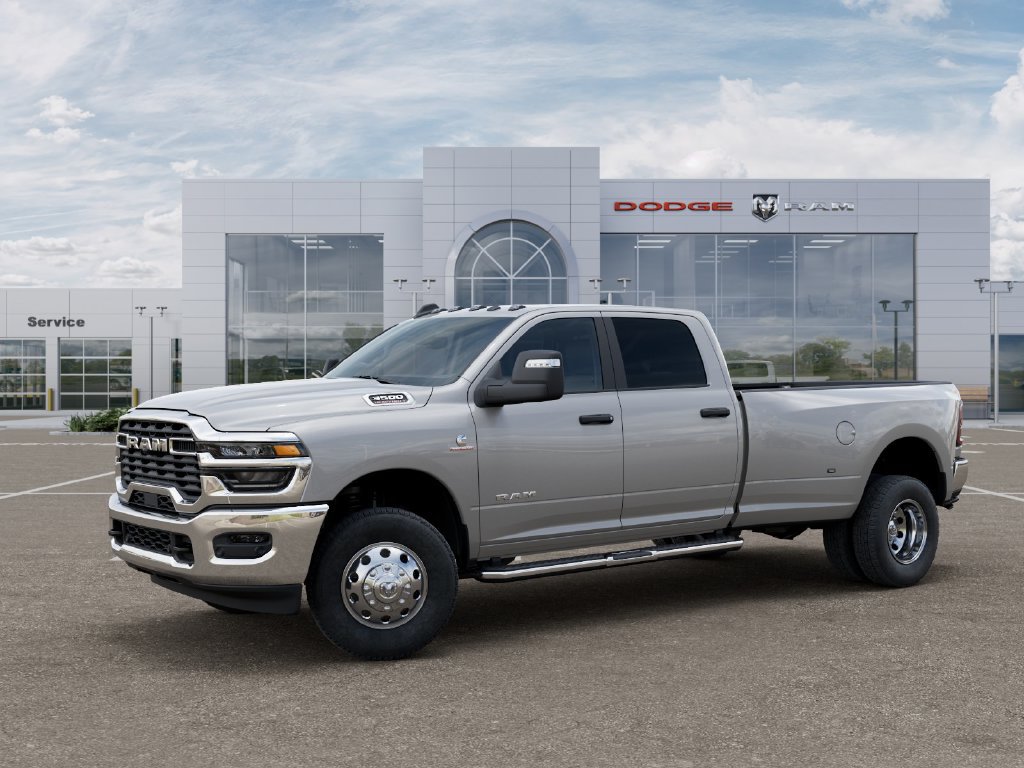 New 2027 RAM 3500 Big Horn AWD/4WD image 2