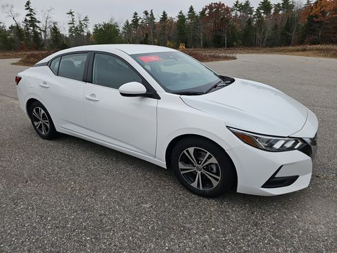 Certified 2023 Nissan Sentra SV image 3