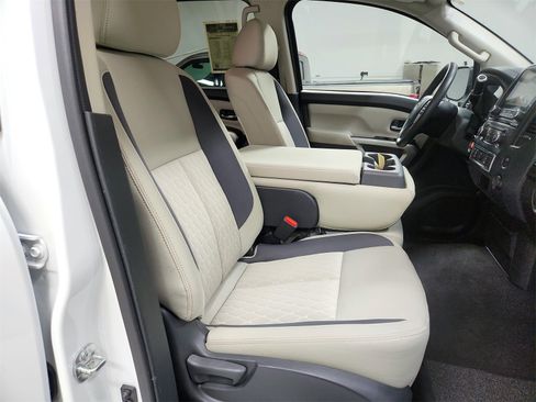 Used 2023 Nissan Titan SV w/ Accessory Utility Package image 32