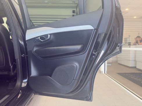 Certified 2023 Volvo XC90 B5 Core w/ Protection Package Premier image 13