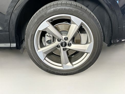 Used 2020 Audi Q5 2.0T Titanium Premium Plus w/ Premium Plus Package AWD/4WD image 11