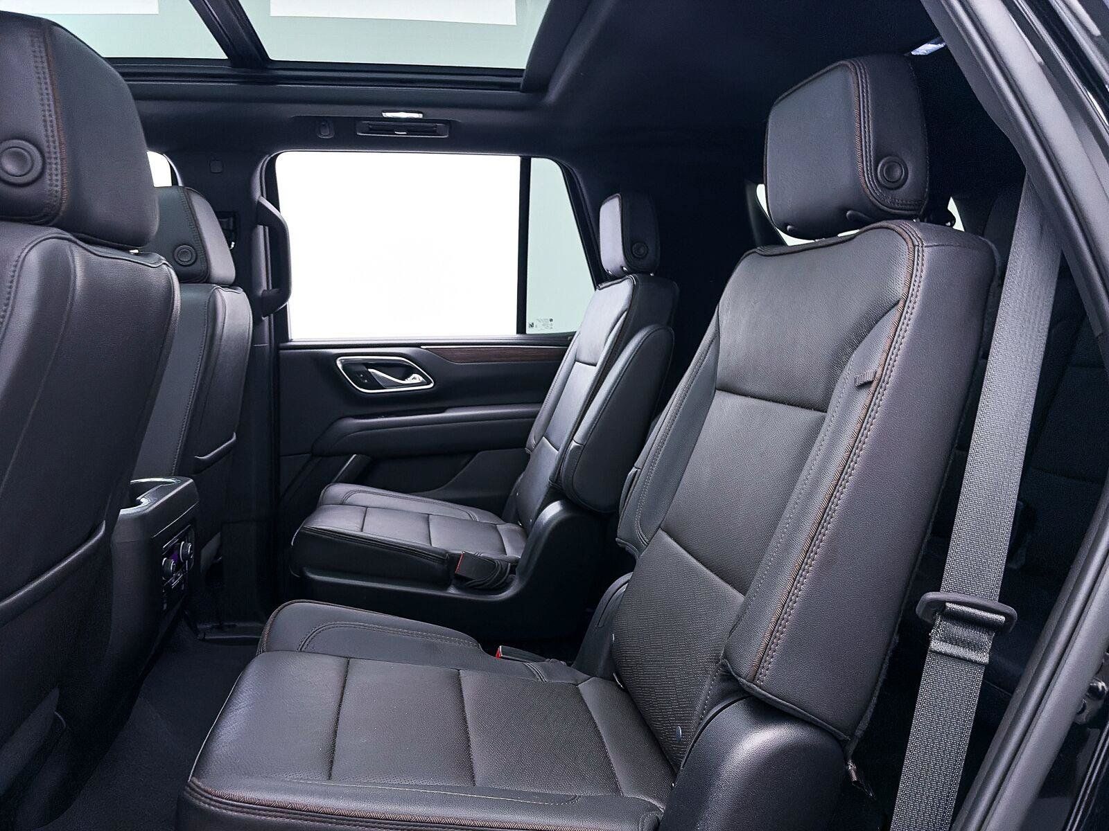 Used 2023 Chevrolet Tahoe High Country AWD/4WD image 42