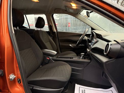 Used 2023 Nissan Kicks SV image 15