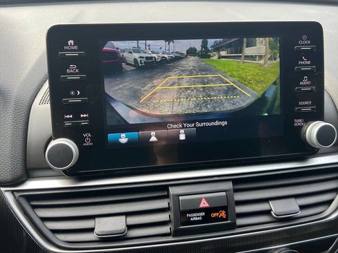 Used 2022 Honda Accord Sport image 13