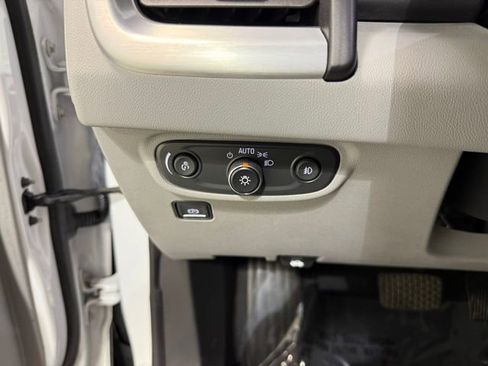 Used 2022 GMC Terrain SLT w/ Infotainment Package II image 20