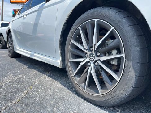 Used 2021 Toyota Camry SE FWD image 13