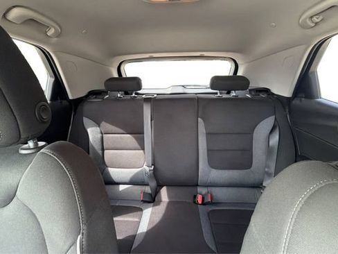 Used 2023 Chevrolet TrailBlazer LT AWD/4WD image 14
