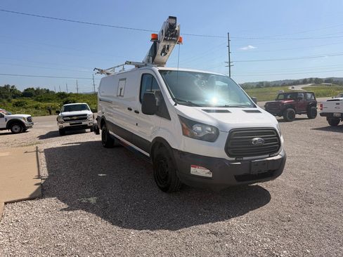 Used 2018 Ford Transit 350 148 Low Roof RWD image 4