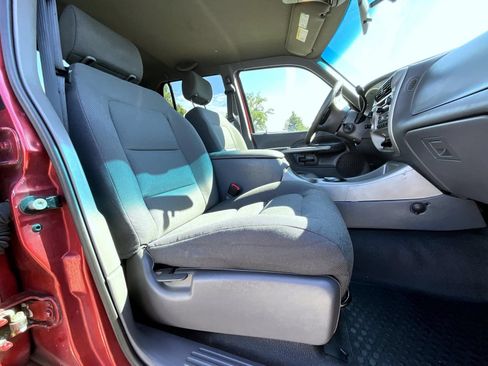 Used 2002 Ford Explorer Sport Trac 4x4 image 17