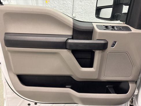 Used 2019 Ford F350 XL w/ Power Equipment Group image 16