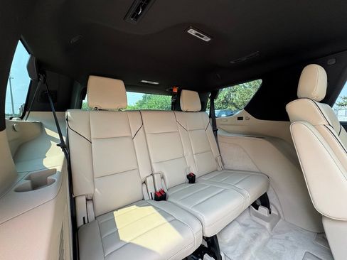 Used 2021 Cadillac Escalade Premium Luxury w/ Driver Assist Tech Package AWD/4WD image 40
