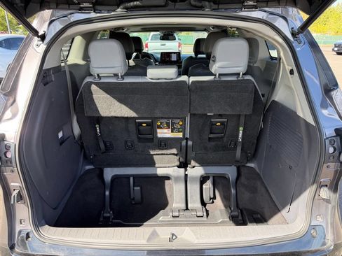 Used 2021 Toyota Sienna Limited AWD/4WD image 11