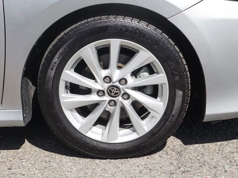 Used 2021 Toyota Camry LE image 42