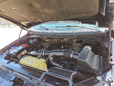 Used 2021 Ford Expedition Platinum RWD image 19