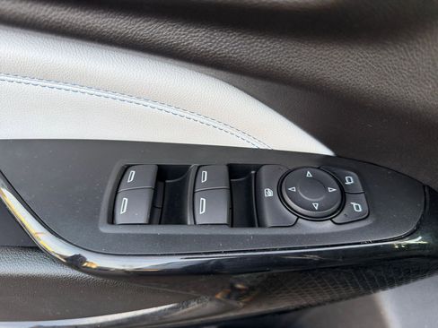 Used 2025 Chevrolet Trax LT image 20