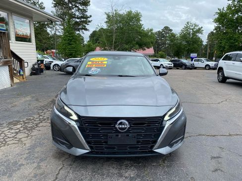 Used 2023 Nissan Altima 2.5 S FWD image 2