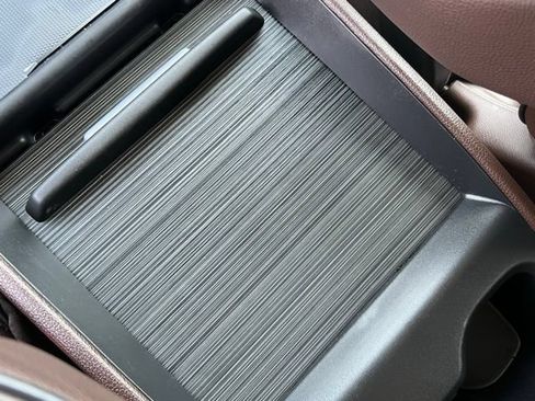 Used 2025 Honda Odyssey Touring image 35