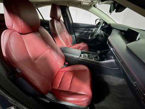 Used 2024 MAZDA MAZDA3 s image 27