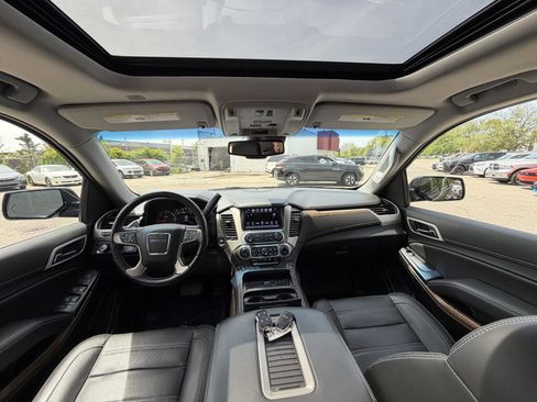 Used 2020 GMC Yukon XL Denali w/ Denali Ultimate Package AWD/4WD image 29