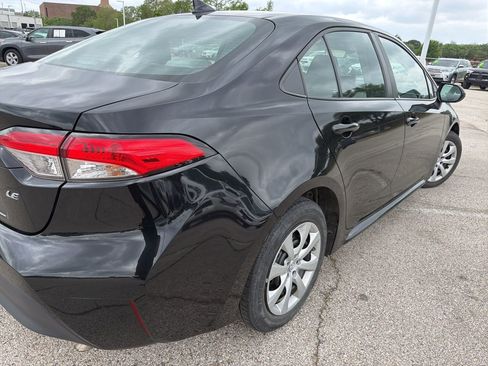 Used 2024 Toyota Corolla LE image 6