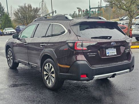 Used 2025 Subaru Outback Touring image 5