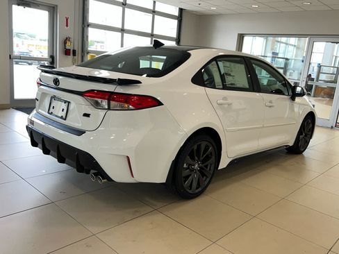 New 2026 Toyota Corolla SE w/ SE Package FWD image 5