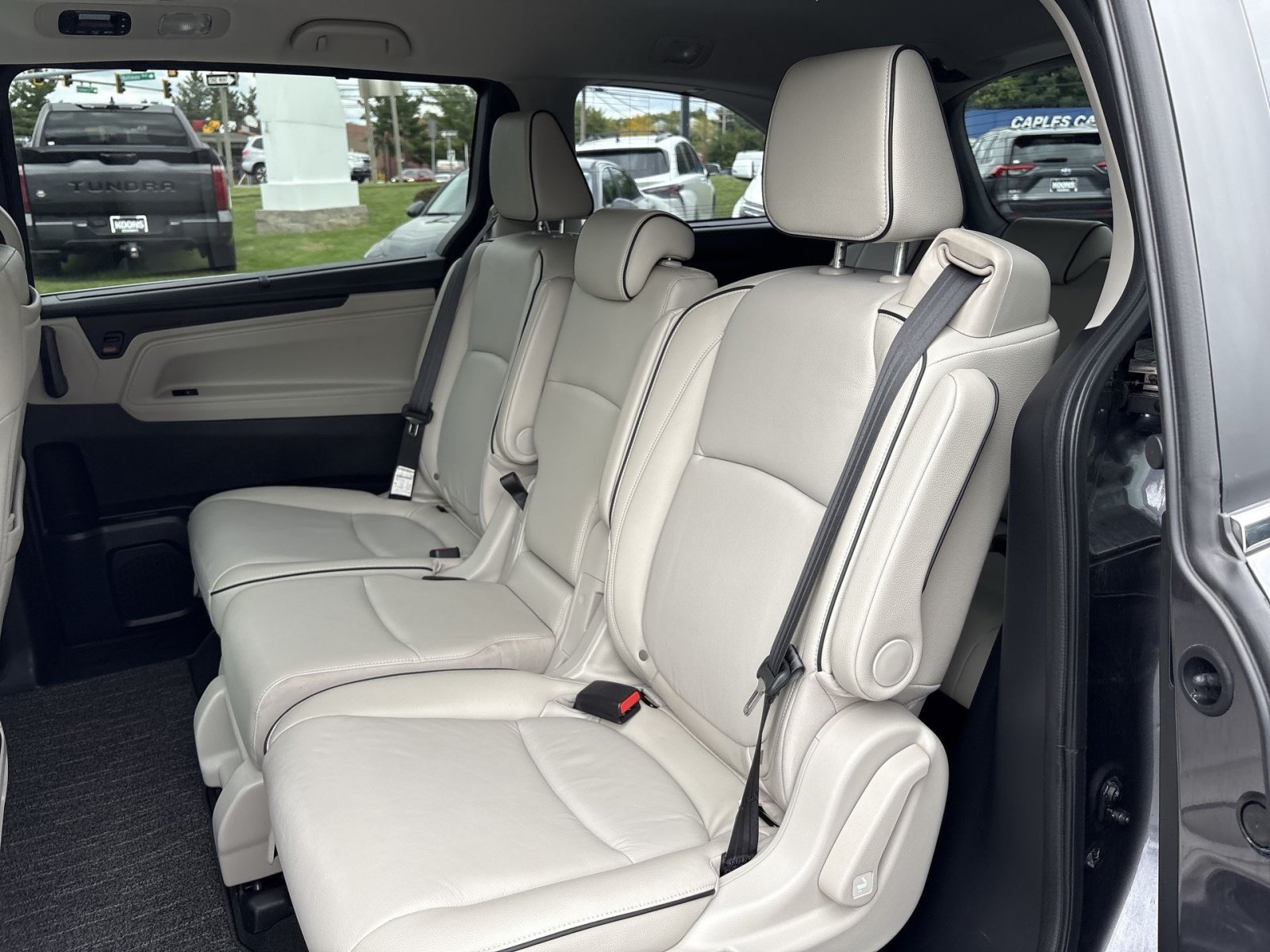 Used 2025 Honda Odyssey Touring image 25