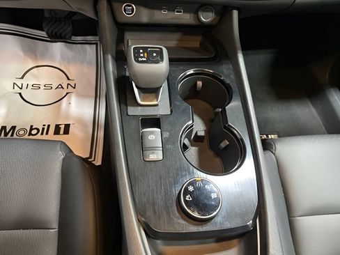 Certified 2023 Nissan Rogue SV w/ SV Premium B Package AWD/4WD image 18