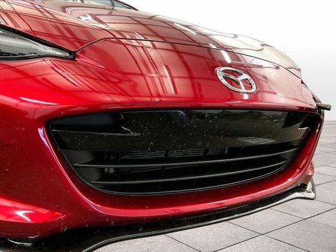 Used 2022 MAZDA MX-5 Miata Club RWD image 27